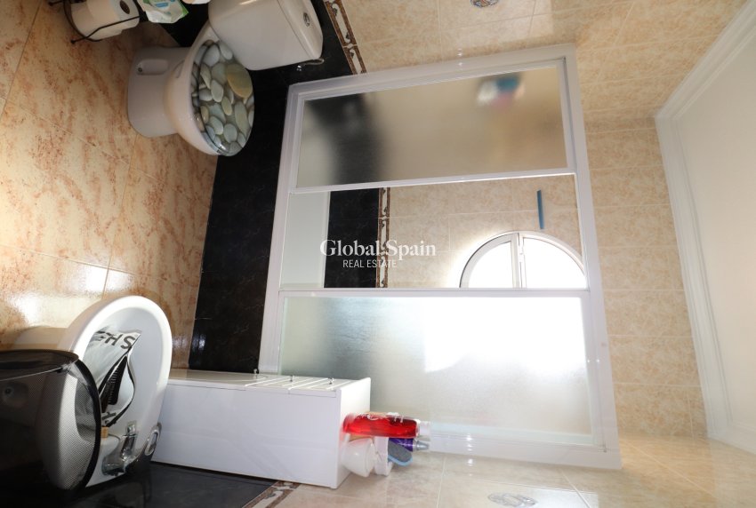 Resale - HOUSE -
ORIHUELA COSTA - Costa Blanca