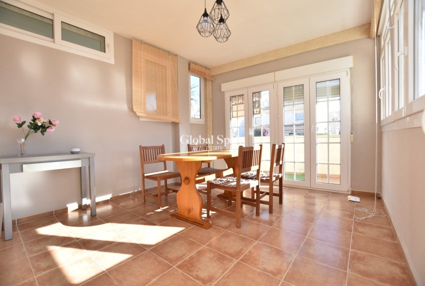 Resale - HOUSE -
ORIHUELA COSTA - Costa Blanca