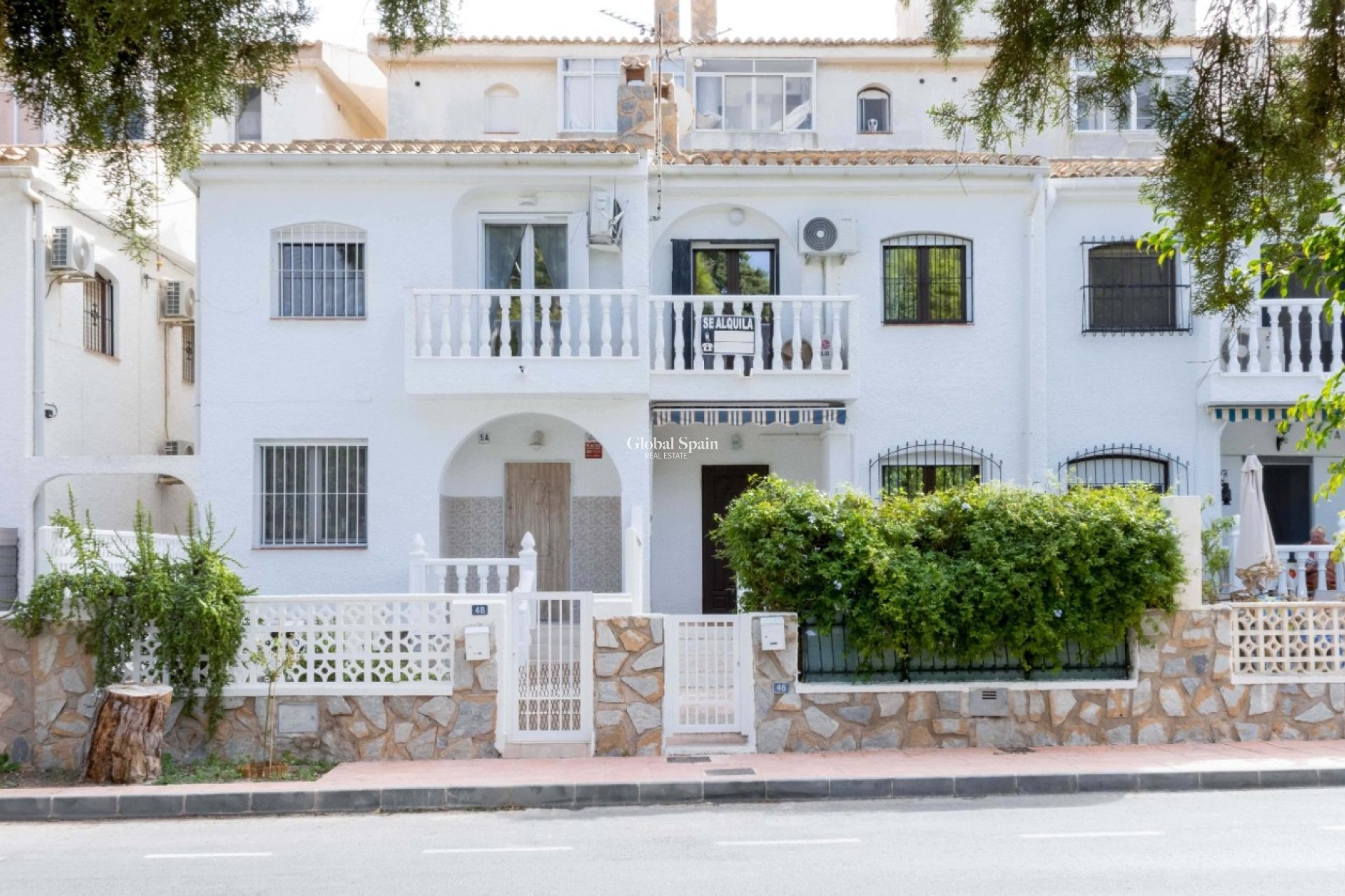 Resale - HOUSE -
ORIHUELA COSTA - Costa Blanca