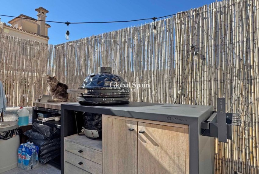 Resale - HOUSE -
ORIHUELA COSTA - Costa Blanca