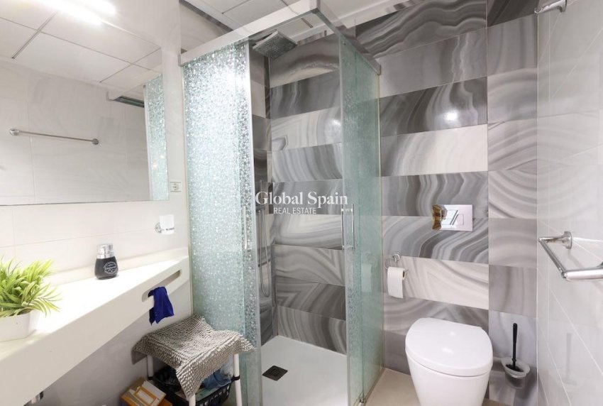 Resale - HOUSE -
ORIHUELA COSTA - Costa Blanca