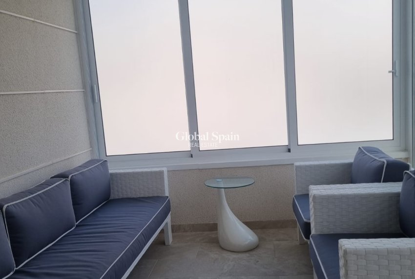 Resale - HOUSE -
ORIHUELA COSTA - Costa Blanca