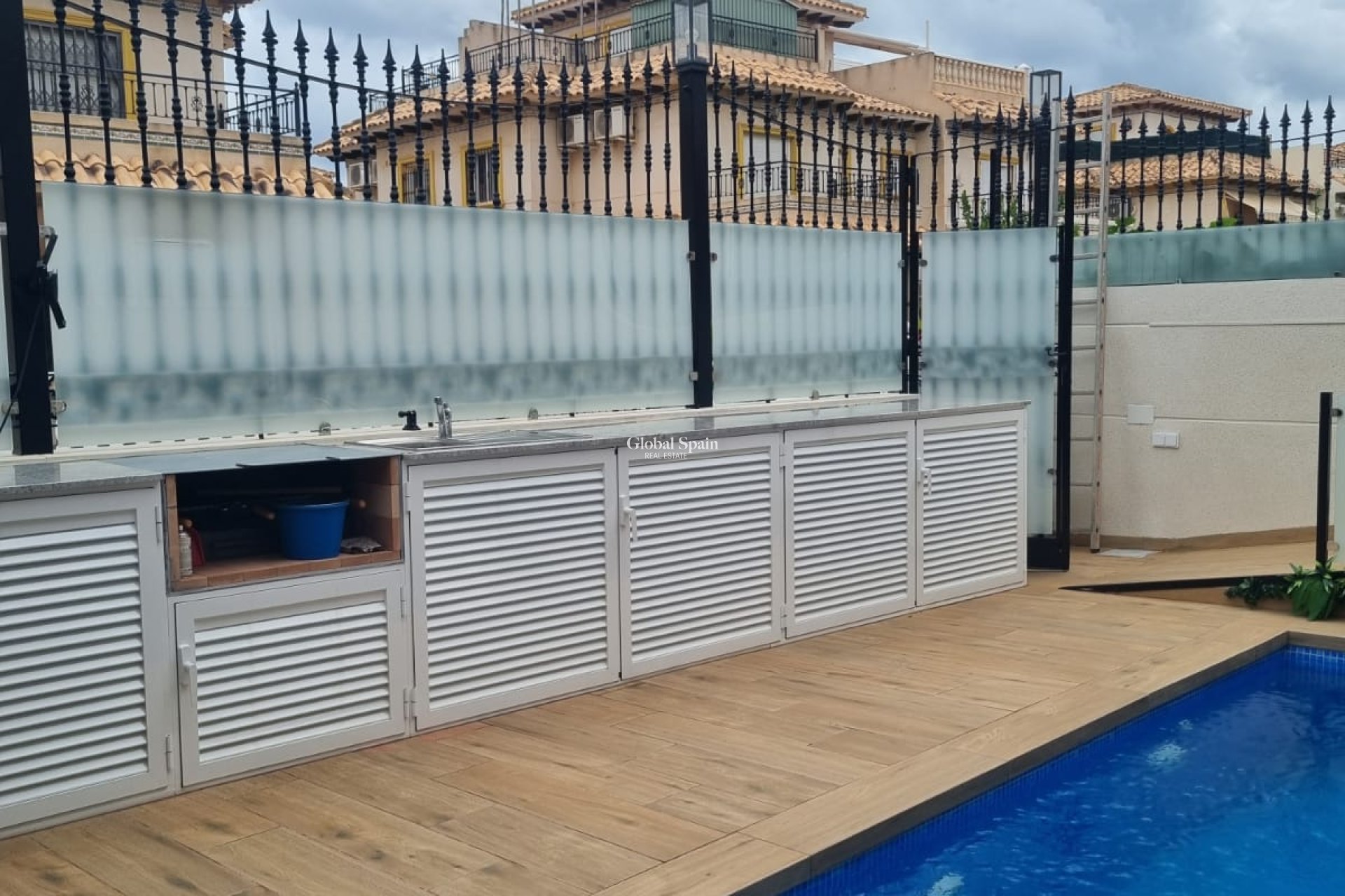 Resale - HOUSE -
ORIHUELA COSTA - Costa Blanca