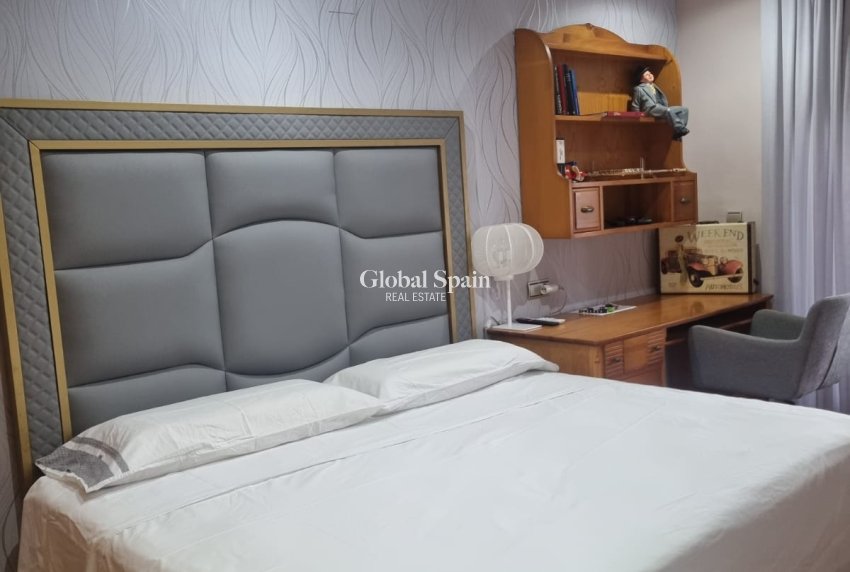 Resale - HOUSE -
ORIHUELA COSTA - Costa Blanca