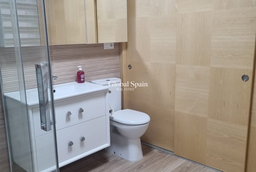 Resale - HOUSE -
ORIHUELA COSTA - Costa Blanca