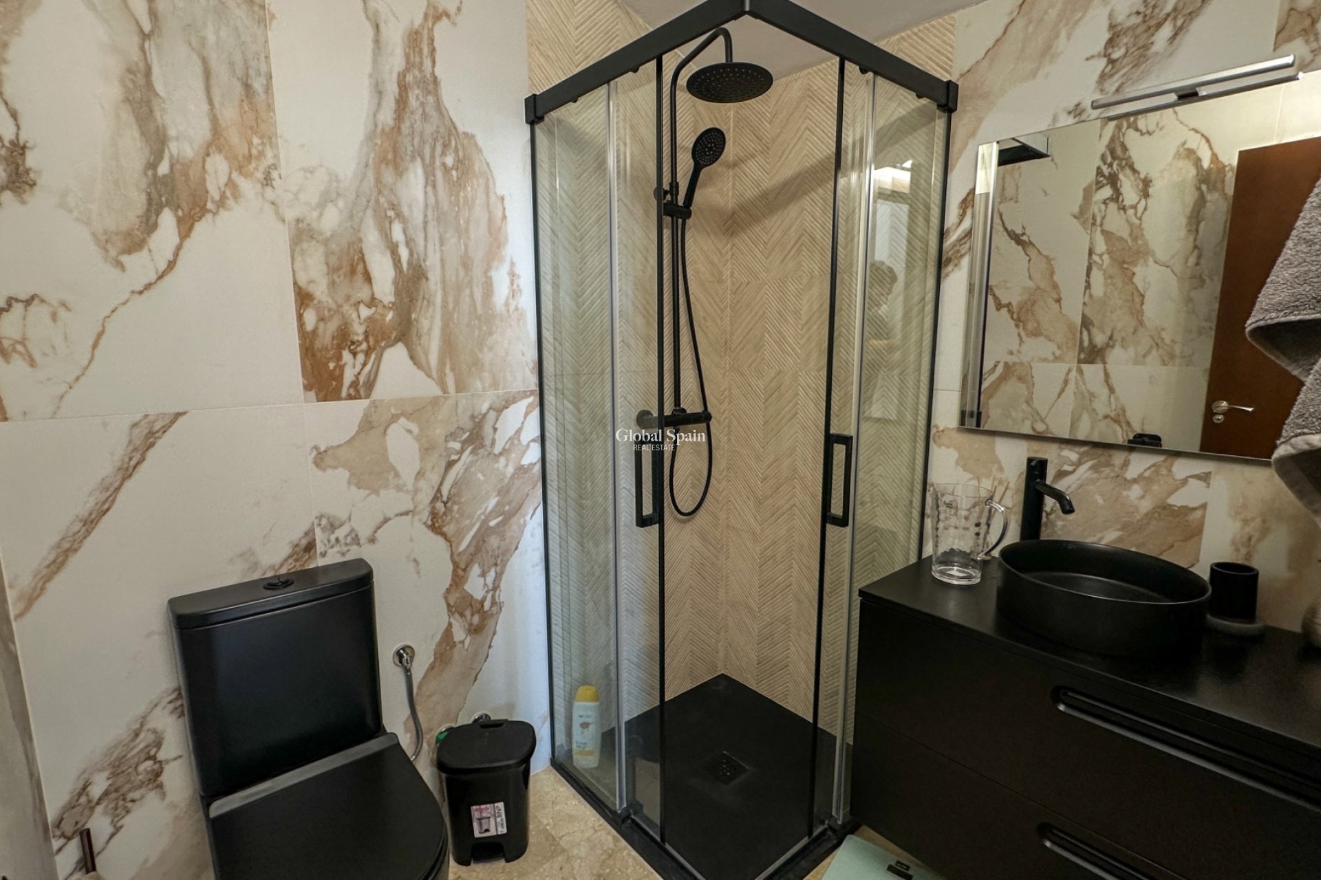 Resale - HOUSE -
ORIHUELA COSTA - Costa Blanca