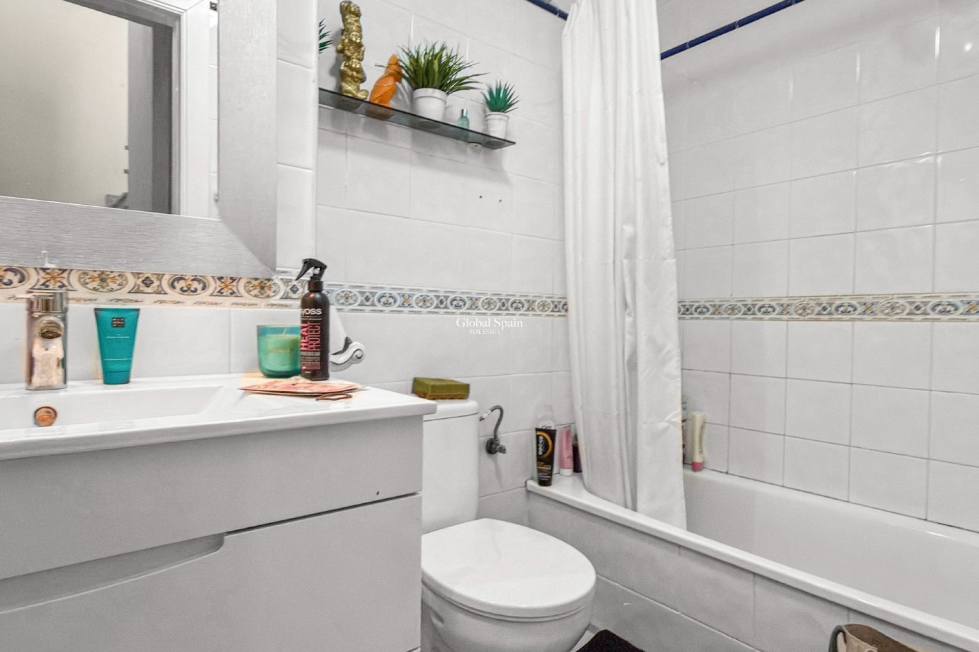 Resale - HOUSE -
ORIHUELA COSTA - Costa Blanca