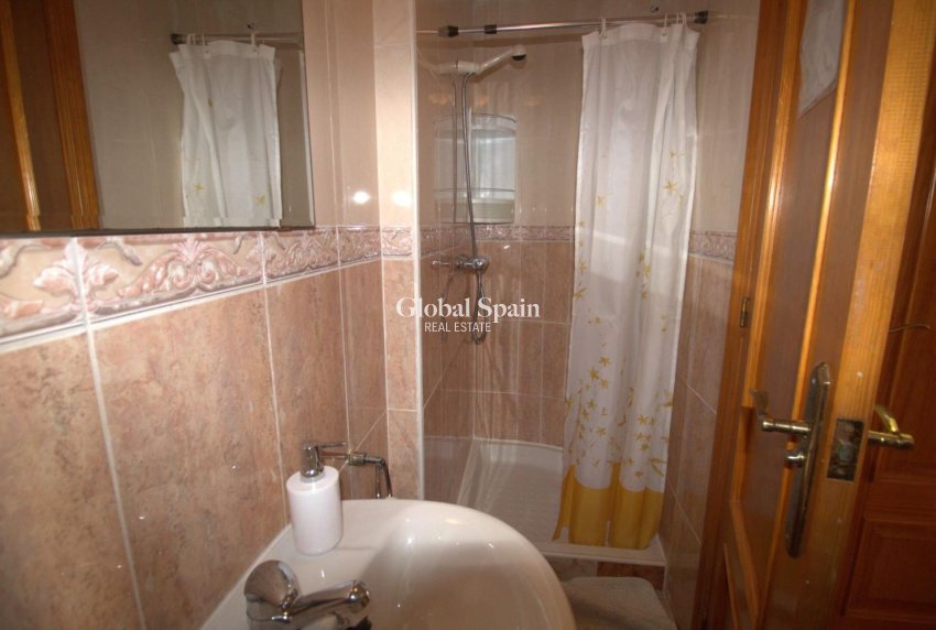 Resale - HOUSE -
ORIHUELA COSTA - Costa Blanca