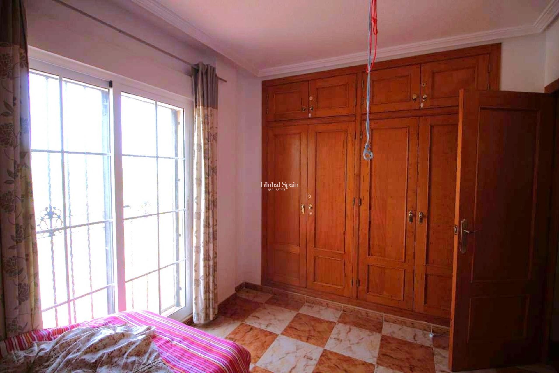 Resale - HOUSE -
ORIHUELA COSTA - Costa Blanca