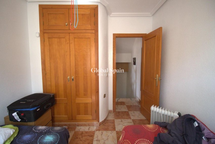 Resale - HOUSE -
ORIHUELA COSTA - Costa Blanca