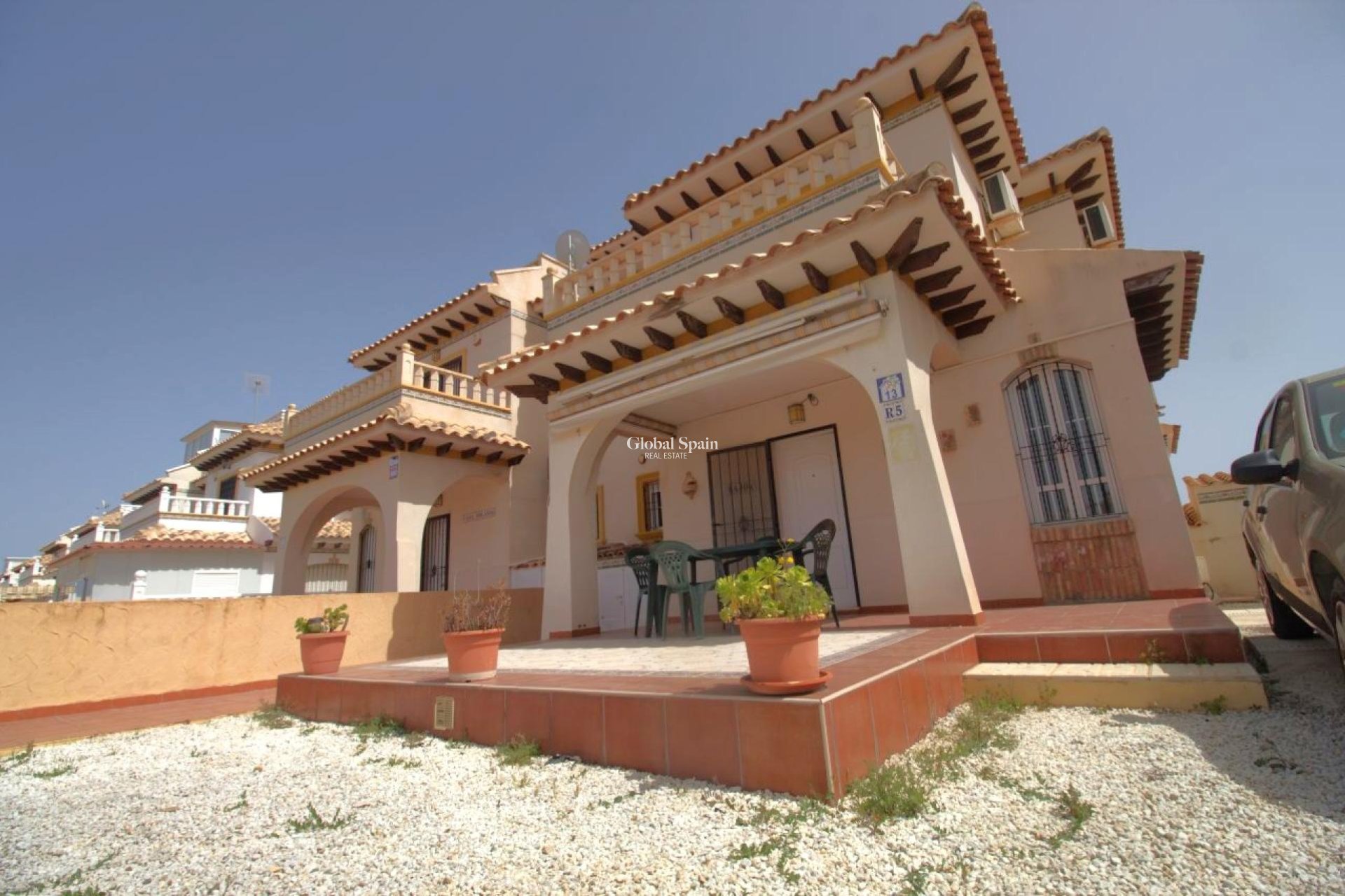 Resale - HOUSE -
ORIHUELA COSTA - Costa Blanca