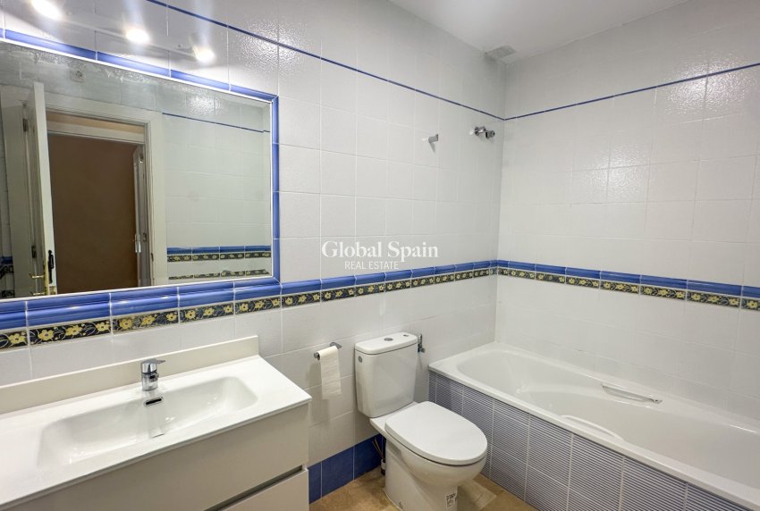 Resale - HOUSE -
ORIHUELA COSTA - Costa Blanca