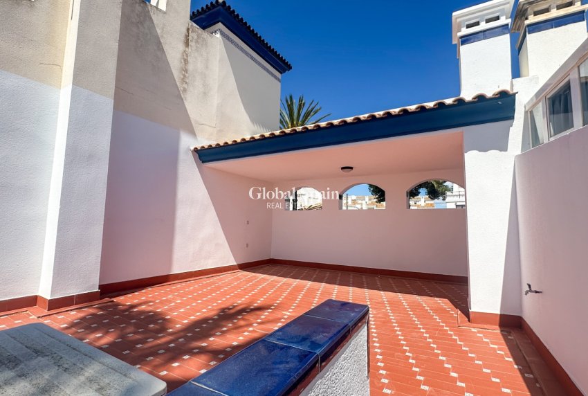 Resale - HOUSE -
ORIHUELA COSTA - Costa Blanca