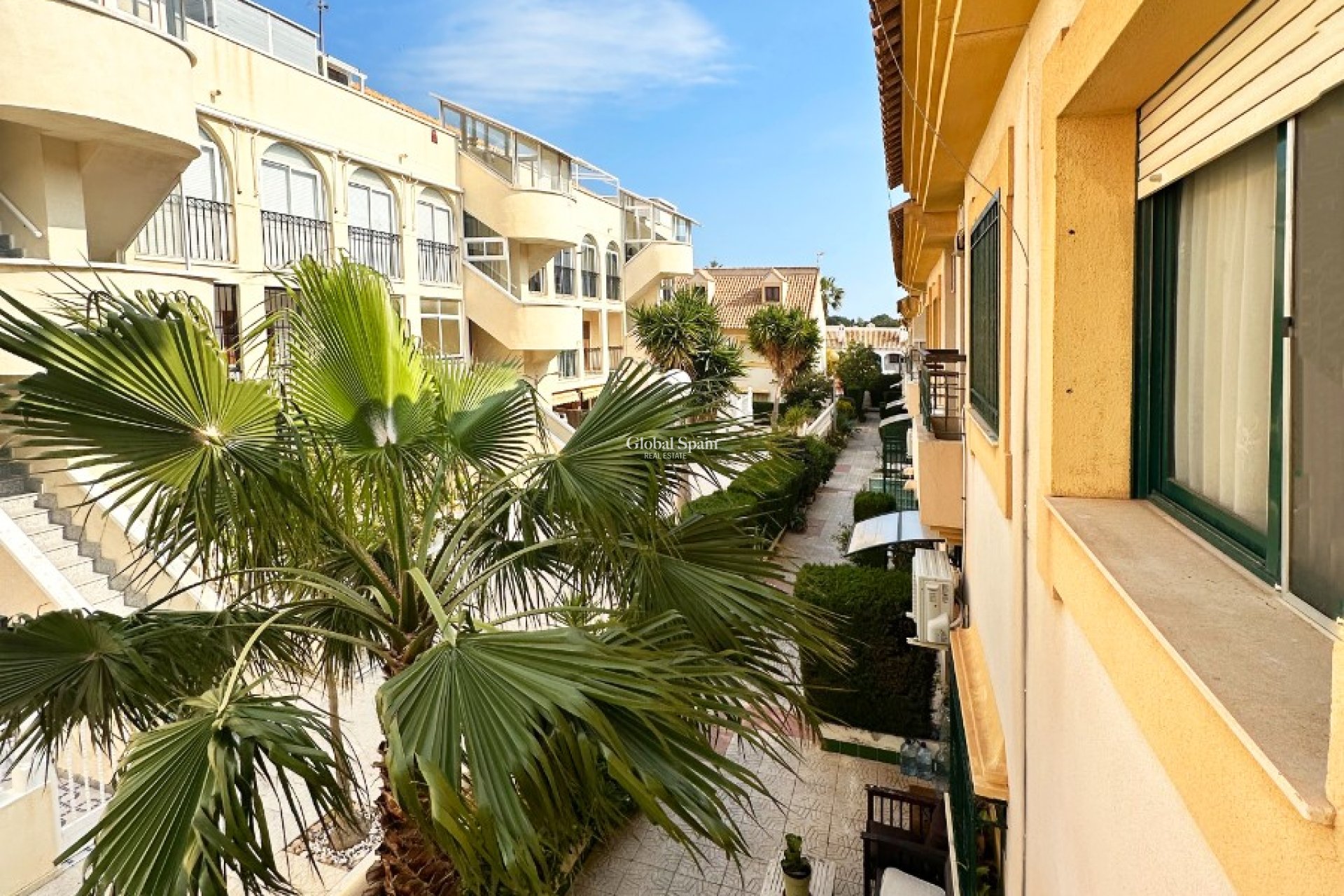 Resale - HOUSE -
ORIHUELA COSTA - Costa Blanca