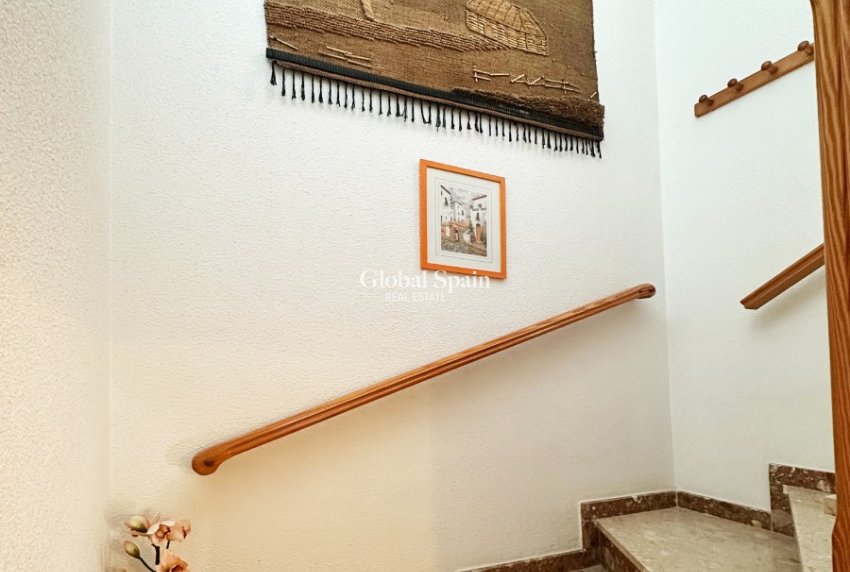 Resale - HOUSE -
ORIHUELA COSTA - Costa Blanca