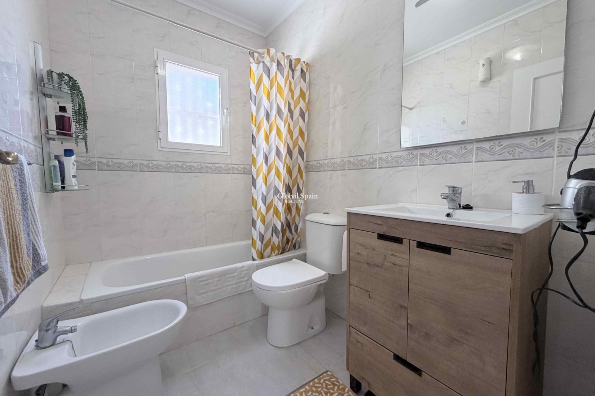 Resale - HOUSE -
ORIHUELA COSTA - Costa Blanca