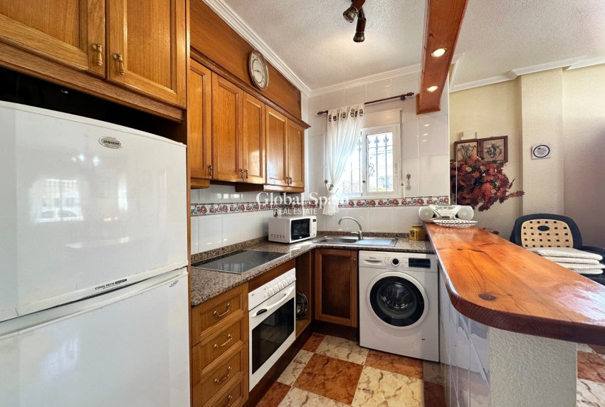 Resale - HOUSE -
ORIHUELA COSTA - Costa Blanca