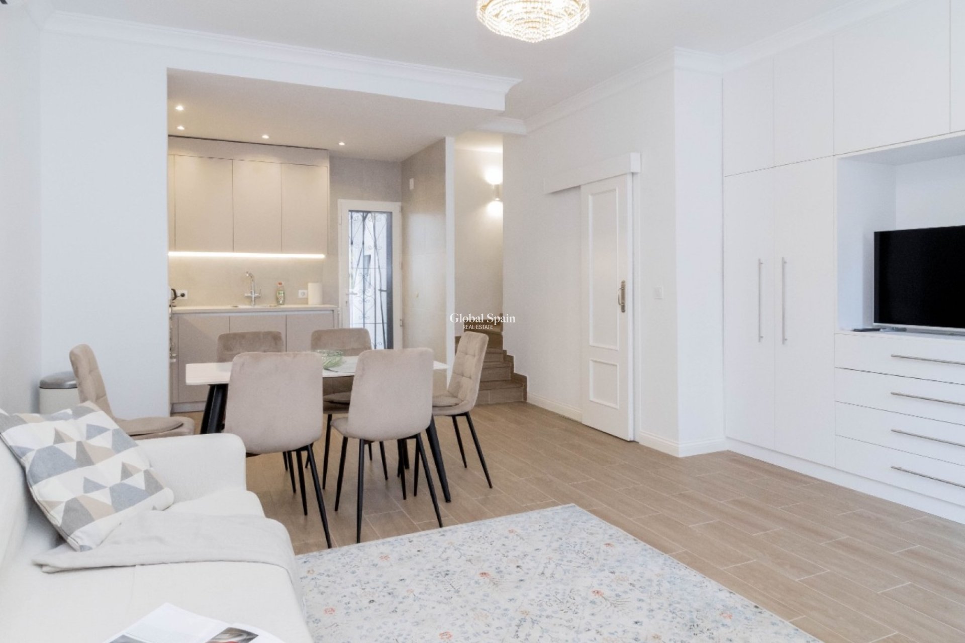 Resale - HOUSE -
ORIHUELA COSTA - Costa Blanca