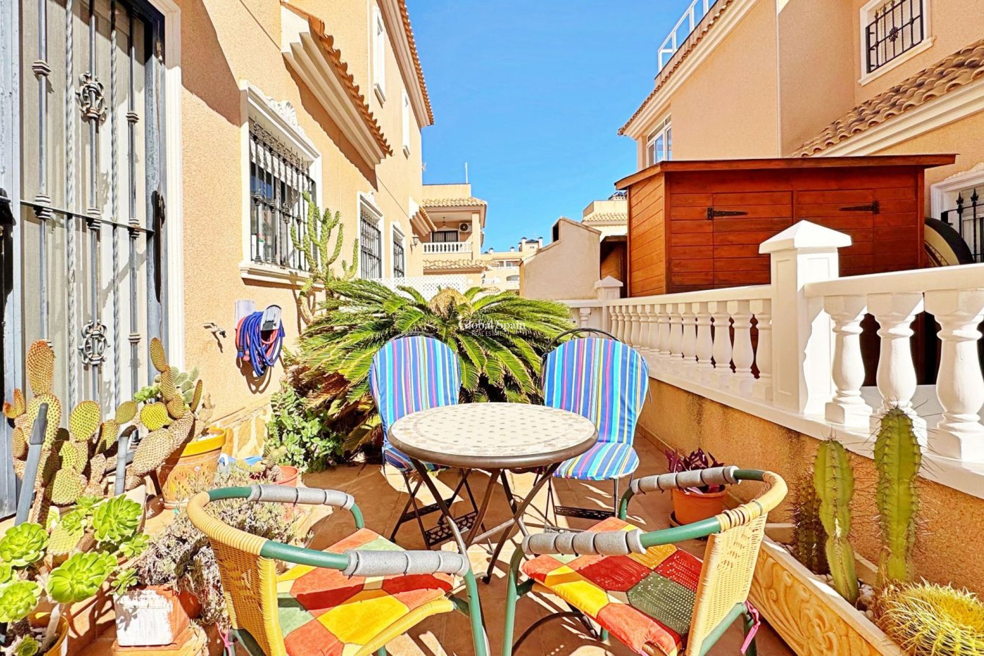 Resale - HOUSE -
ORIHUELA COSTA - Costa Blanca