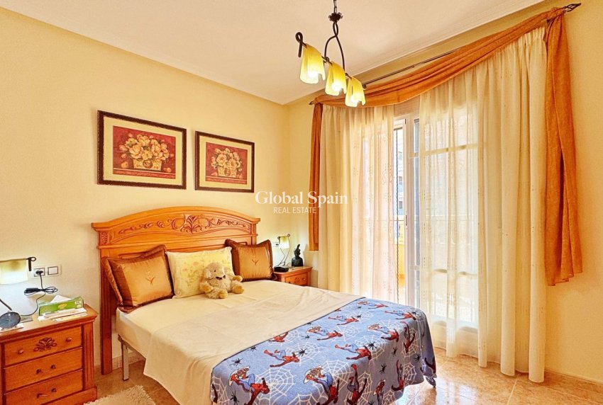 Resale - HOUSE -
ORIHUELA COSTA - Costa Blanca