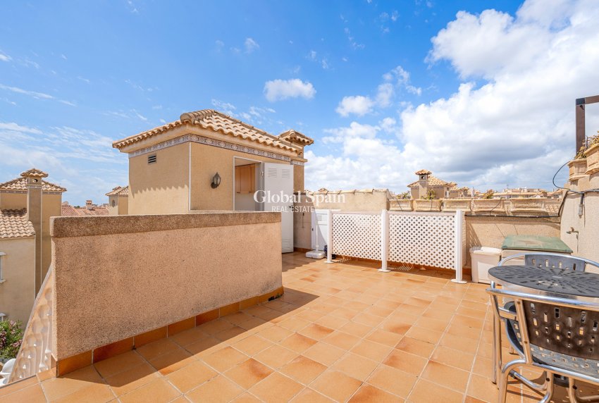 Resale - HOUSE -
ORIHUELA COSTA - Costa Blanca