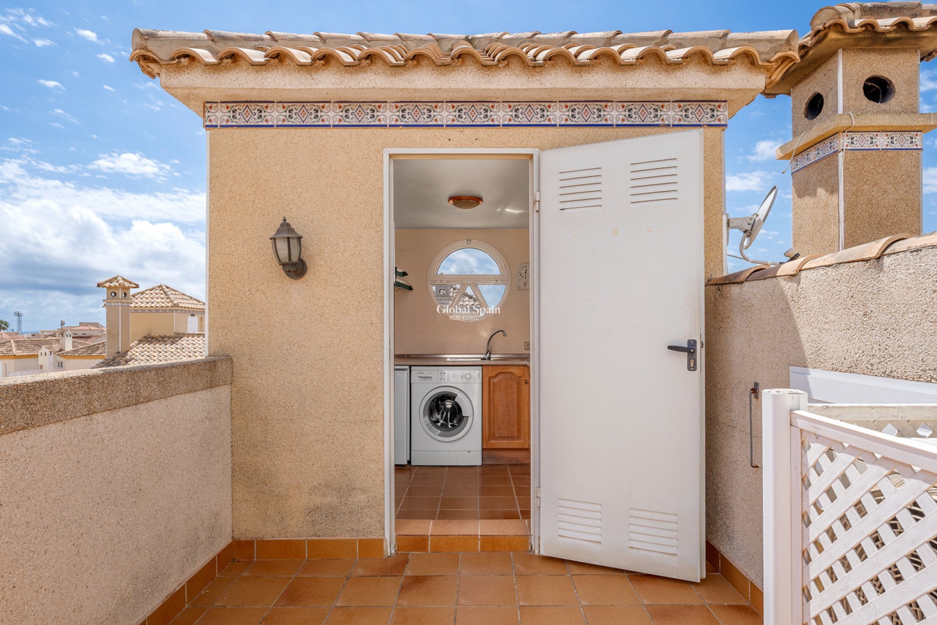 Resale - HOUSE -
ORIHUELA COSTA - Costa Blanca