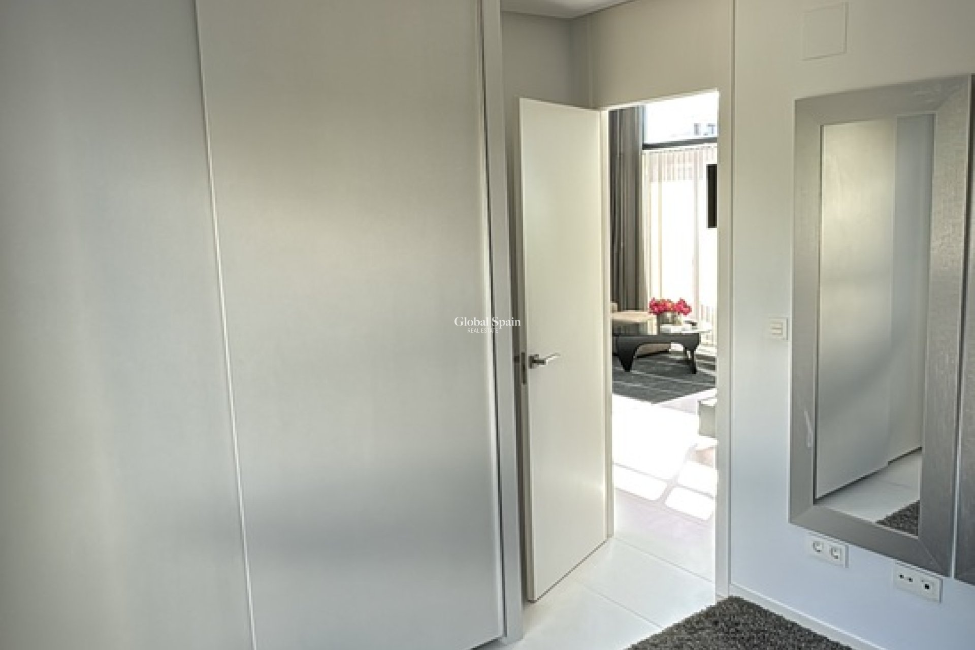 Resale - HOUSE -
ORIHUELA COSTA - Costa Blanca
