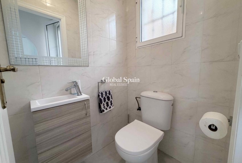Resale - HOUSE -
ORIHUELA COSTA - Costa Blanca