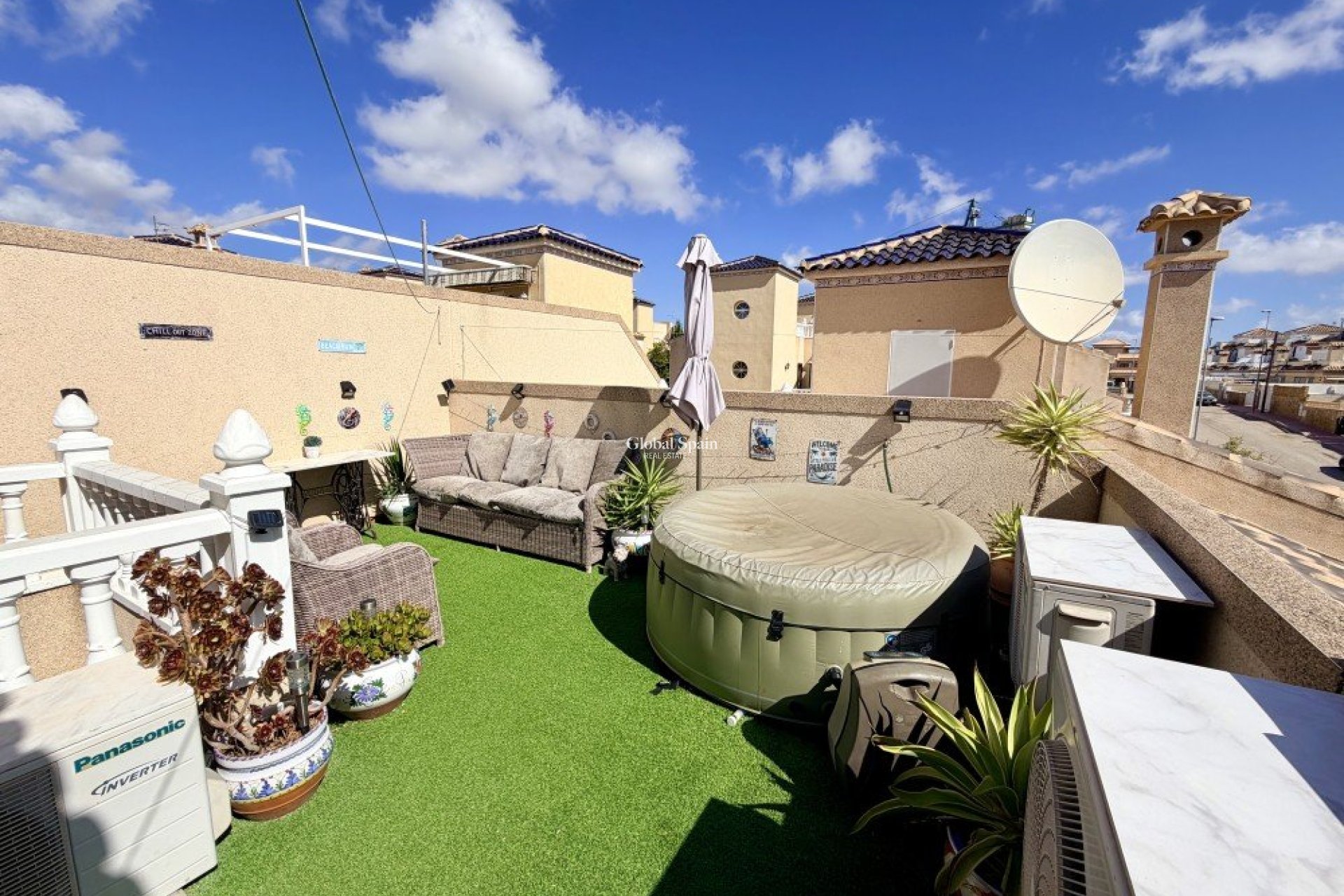 Resale - HOUSE -
ORIHUELA COSTA - Costa Blanca
