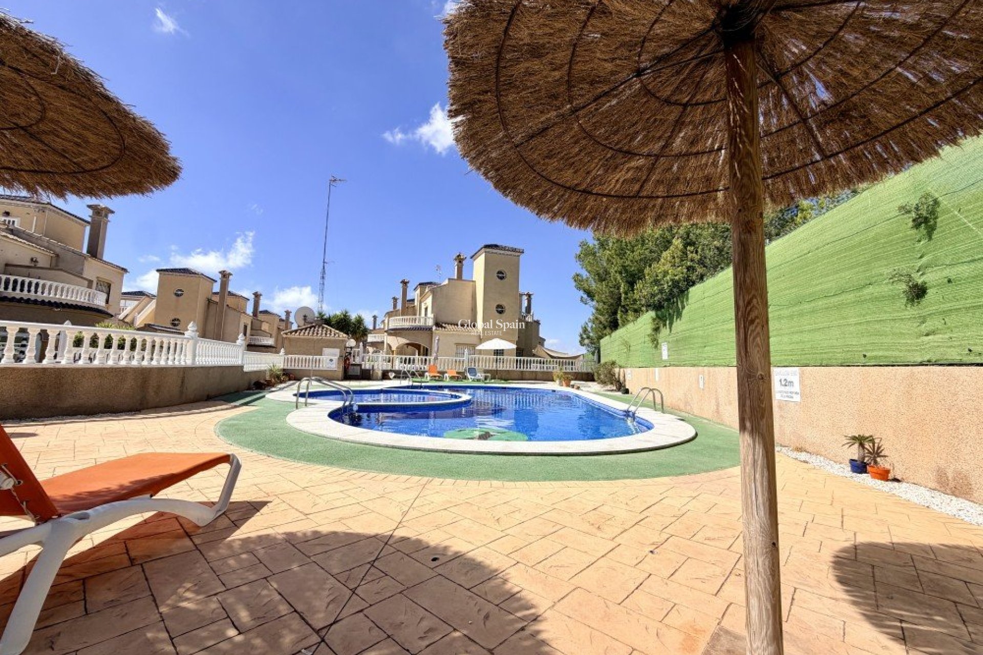 Resale - HOUSE -
ORIHUELA COSTA - Costa Blanca