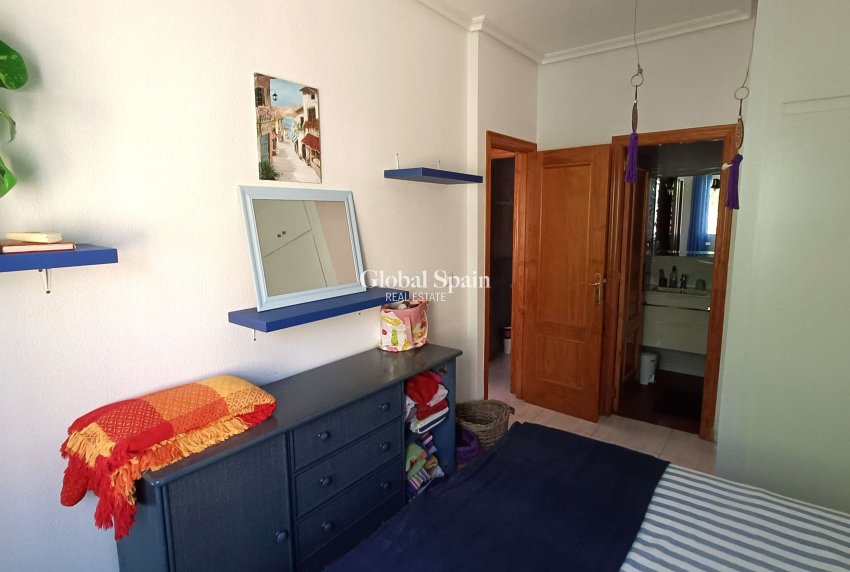 Resale - HOUSE -
ORIHUELA COSTA - Costa Blanca