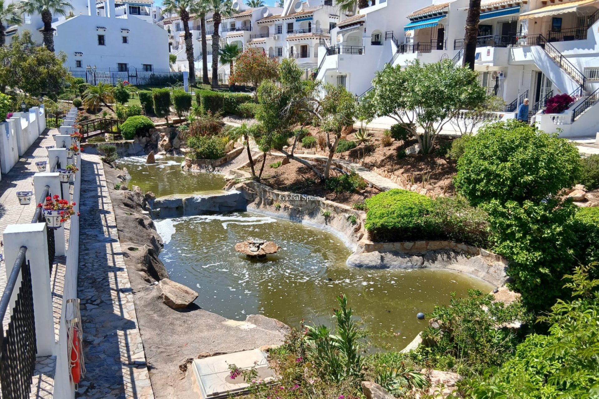 Resale - HOUSE -
ORIHUELA COSTA - Costa Blanca