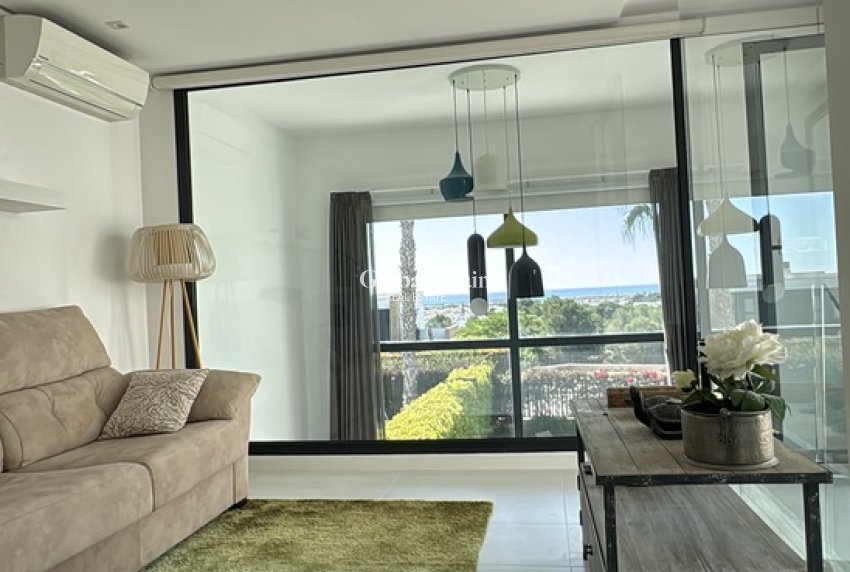 Resale - HOUSE -
ORIHUELA COSTA - Costa Blanca
