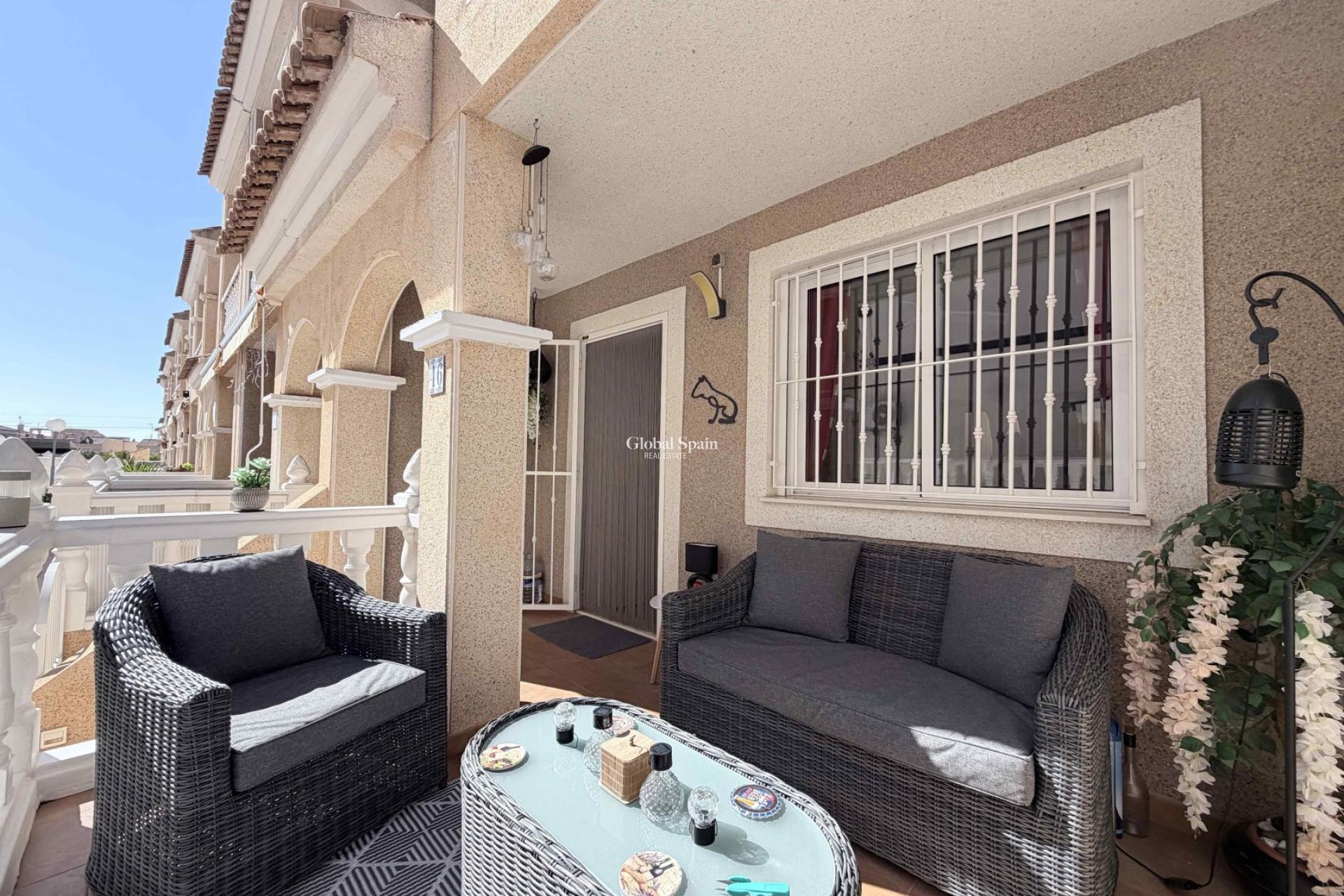 Resale - HOUSE -
ORIHUELA COSTA - Costa Blanca