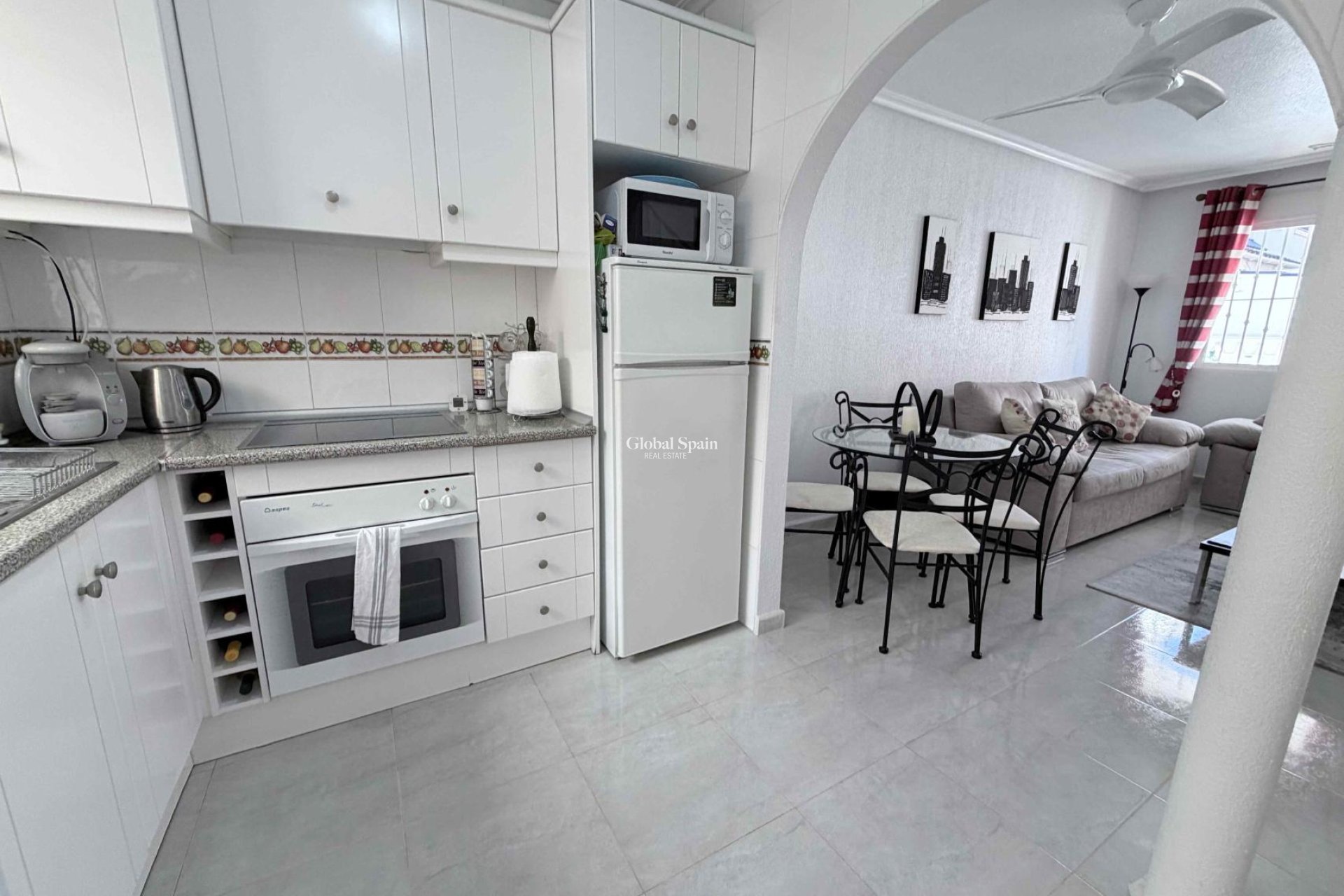 Resale - HOUSE -
ORIHUELA COSTA - Costa Blanca