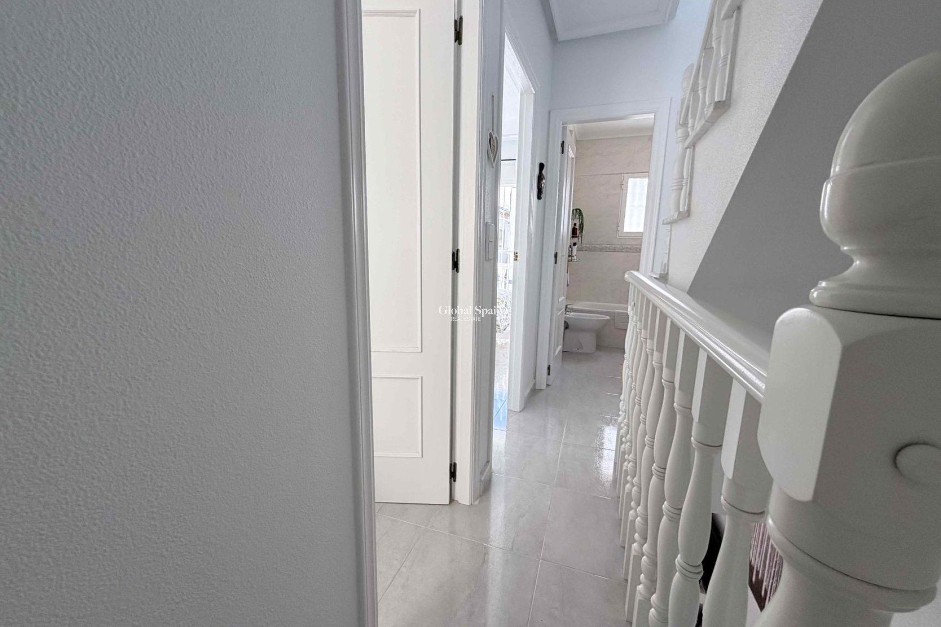 Resale - HOUSE -
ORIHUELA COSTA - Costa Blanca