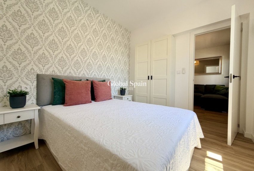 Resale - HOUSE -
ORIHUELA COSTA - Costa Blanca