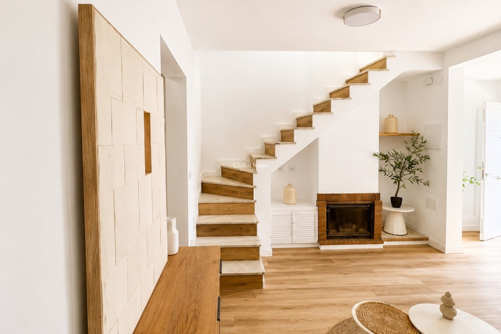 Resale - HOUSE -
ORIHUELA COSTA - Costa Blanca