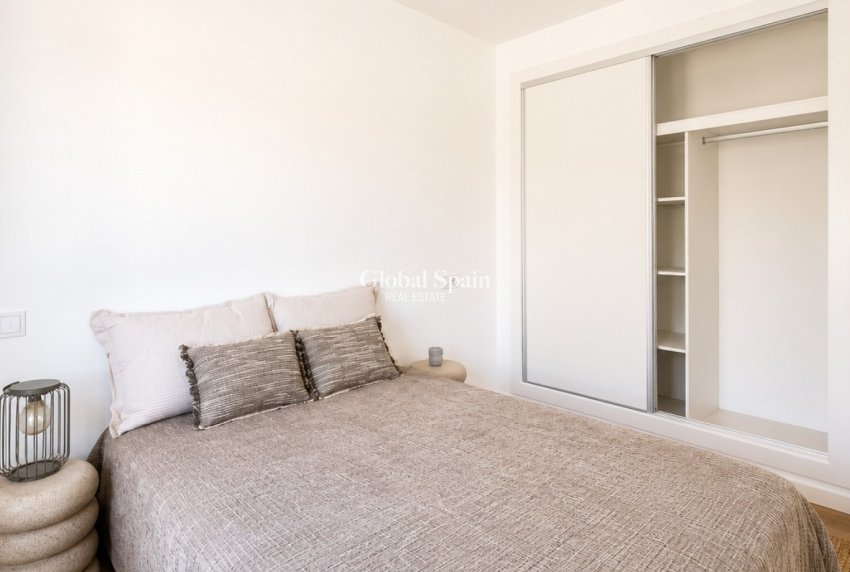 Resale - HOUSE -
ORIHUELA COSTA - Costa Blanca