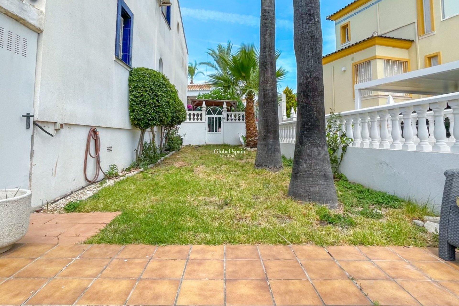 Resale - HOUSE -
ORIHUELA COSTA - Costa Blanca