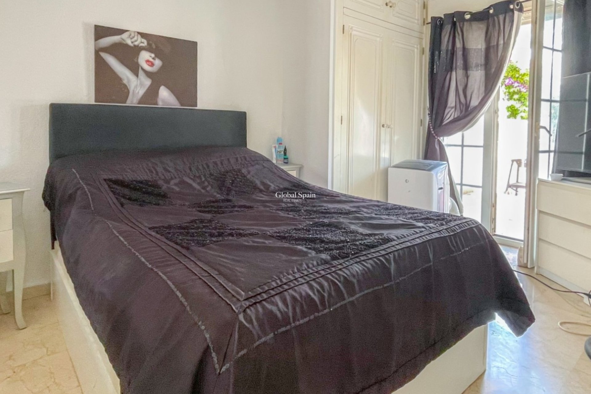 Resale - HOUSE -
ORIHUELA COSTA - Costa Blanca