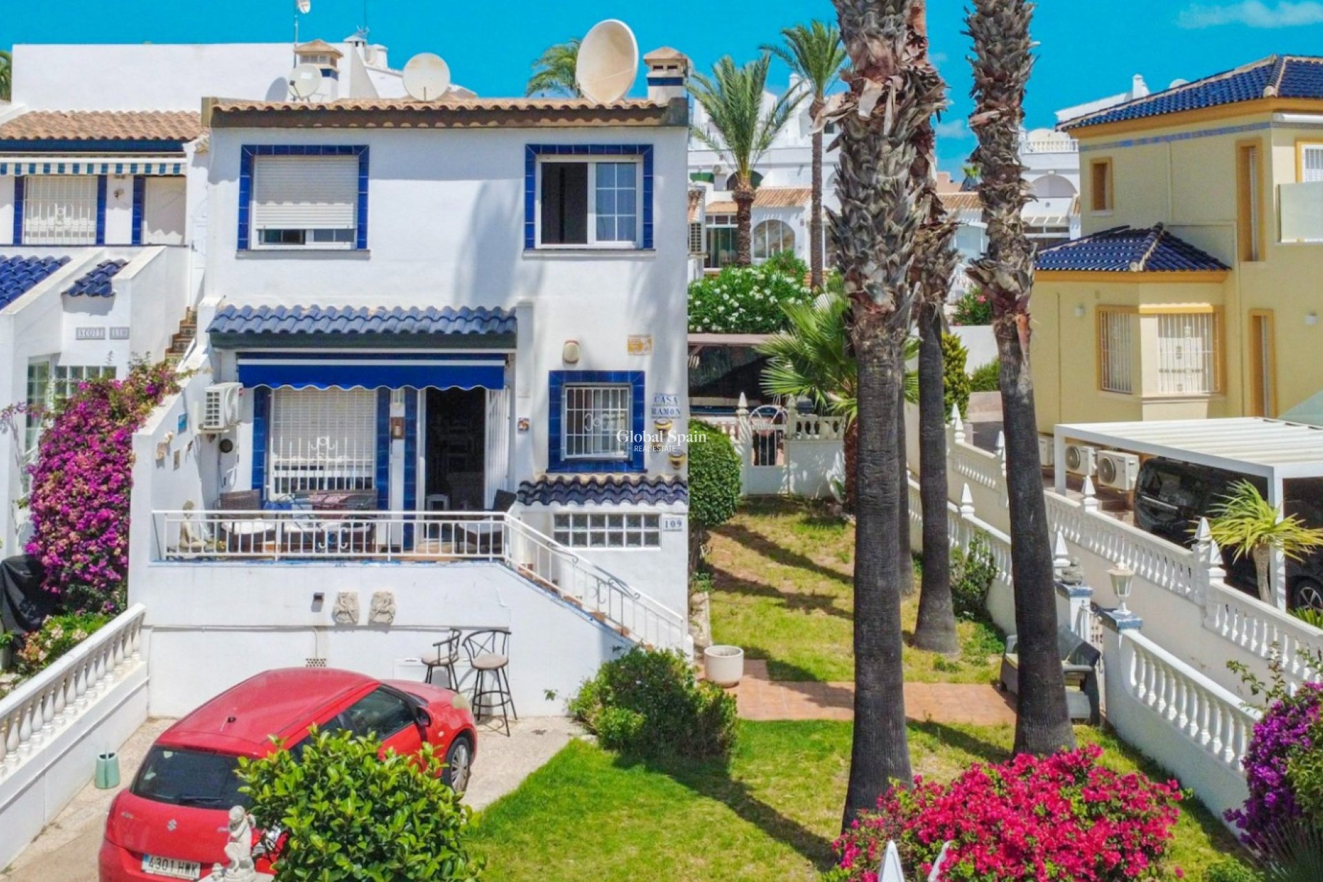 Resale - HOUSE -
ORIHUELA COSTA - Costa Blanca