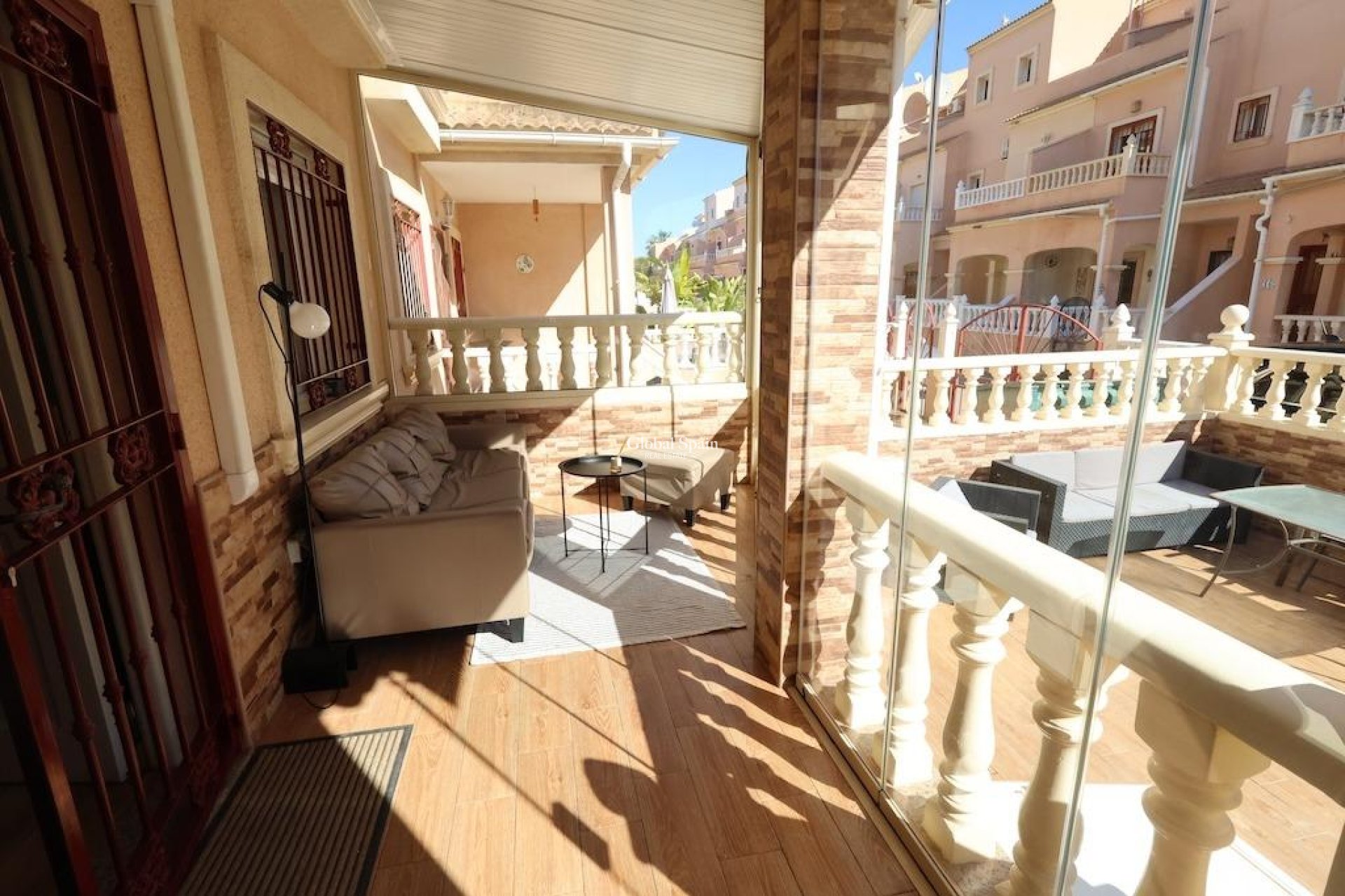 Resale - HOUSE -
ORIHUELA COSTA - Costa Blanca