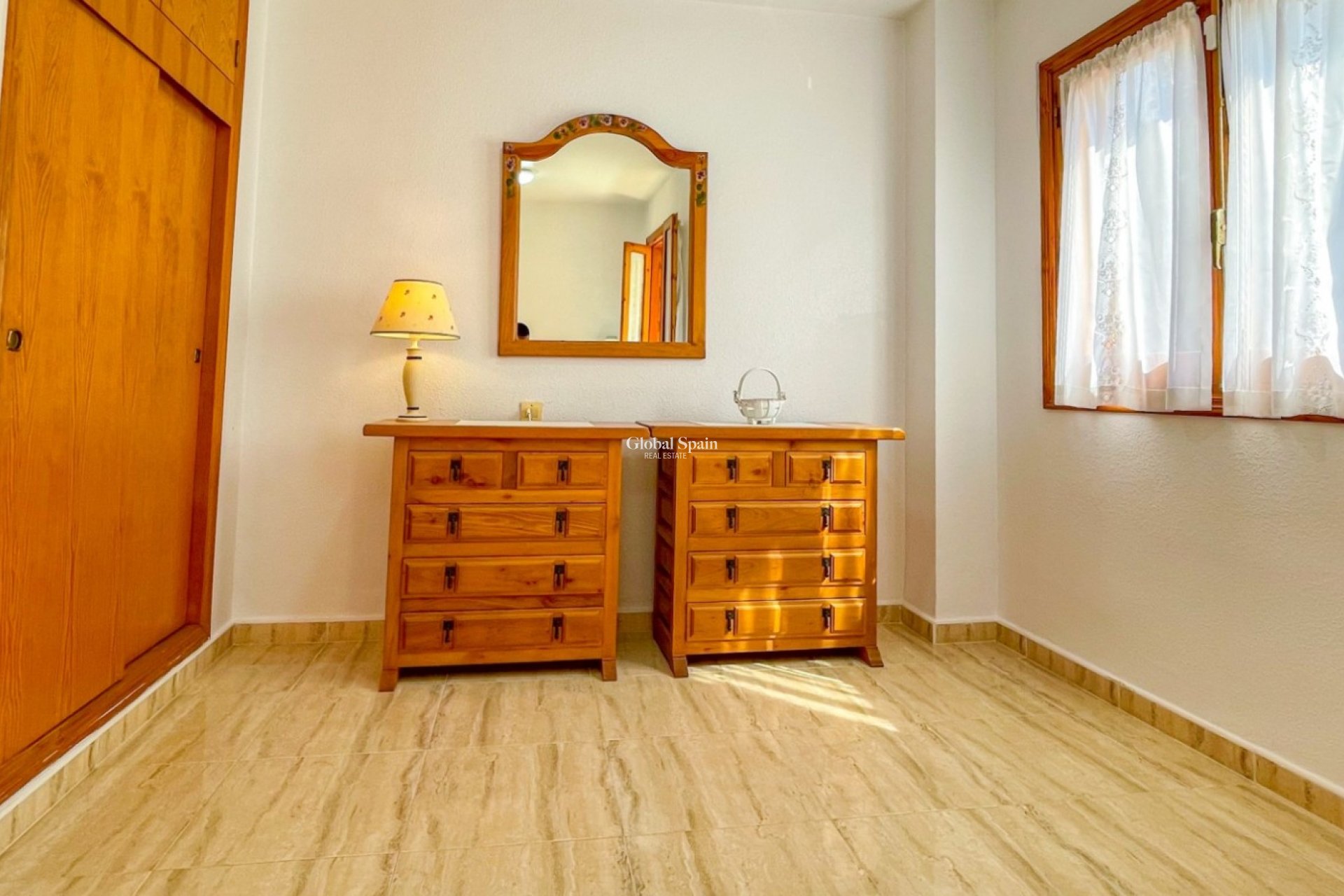 Resale - HOUSE -
ORIHUELA COSTA - Costa Blanca