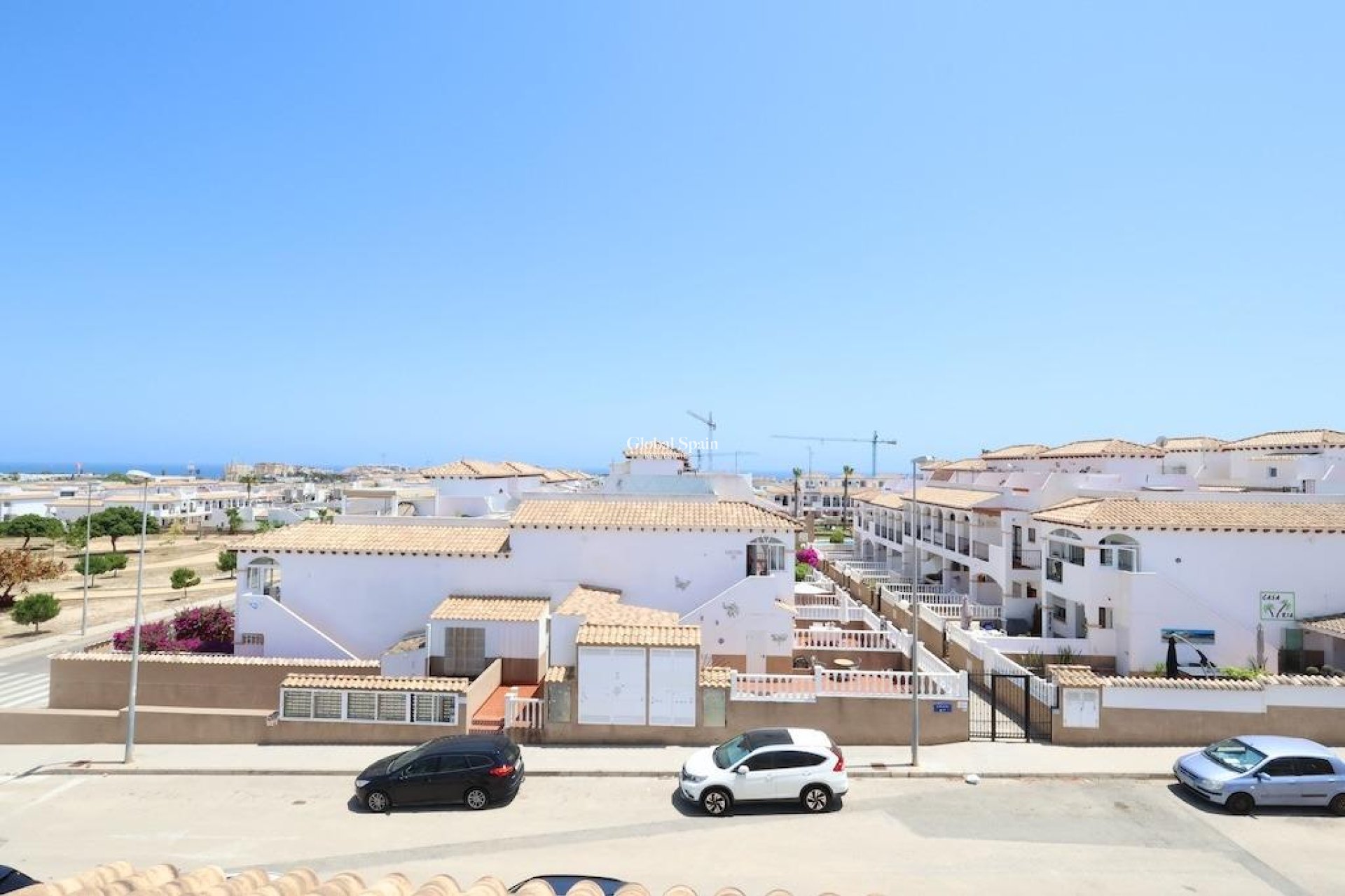Resale - HOUSE -
ORIHUELA COSTA - Costa Blanca
