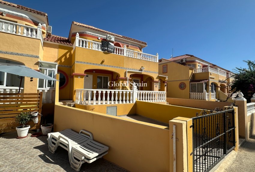 Resale - HOUSE -
ORIHUELA COSTA - Costa Blanca