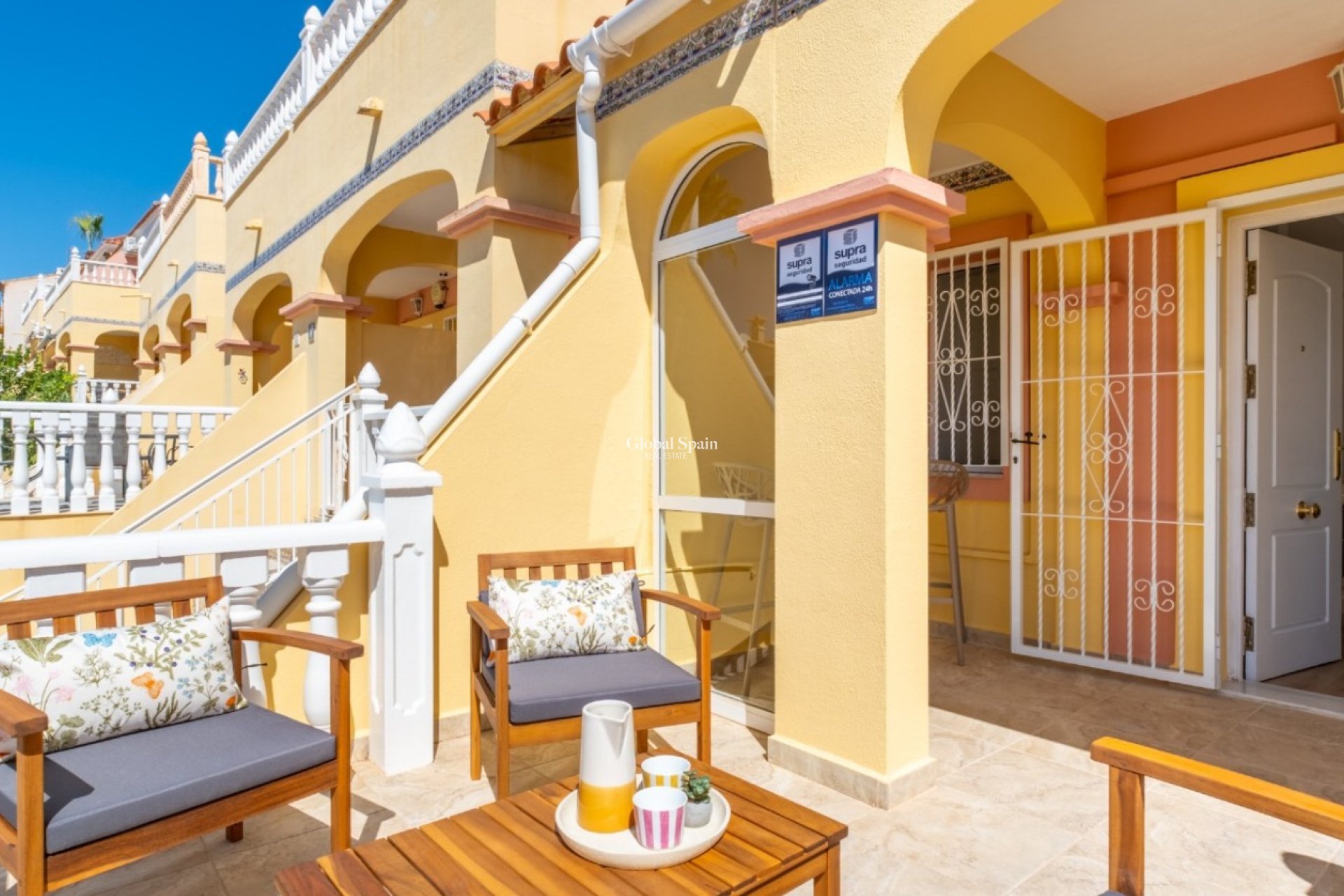 Resale - HOUSE -
ORIHUELA COSTA - Costa Blanca