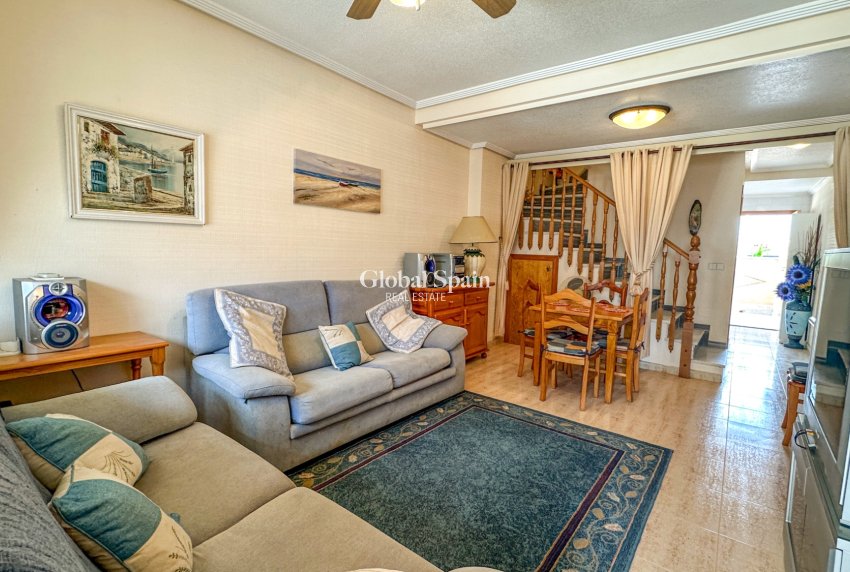 Resale - HOUSE -
ORIHUELA COSTA - Costa Blanca