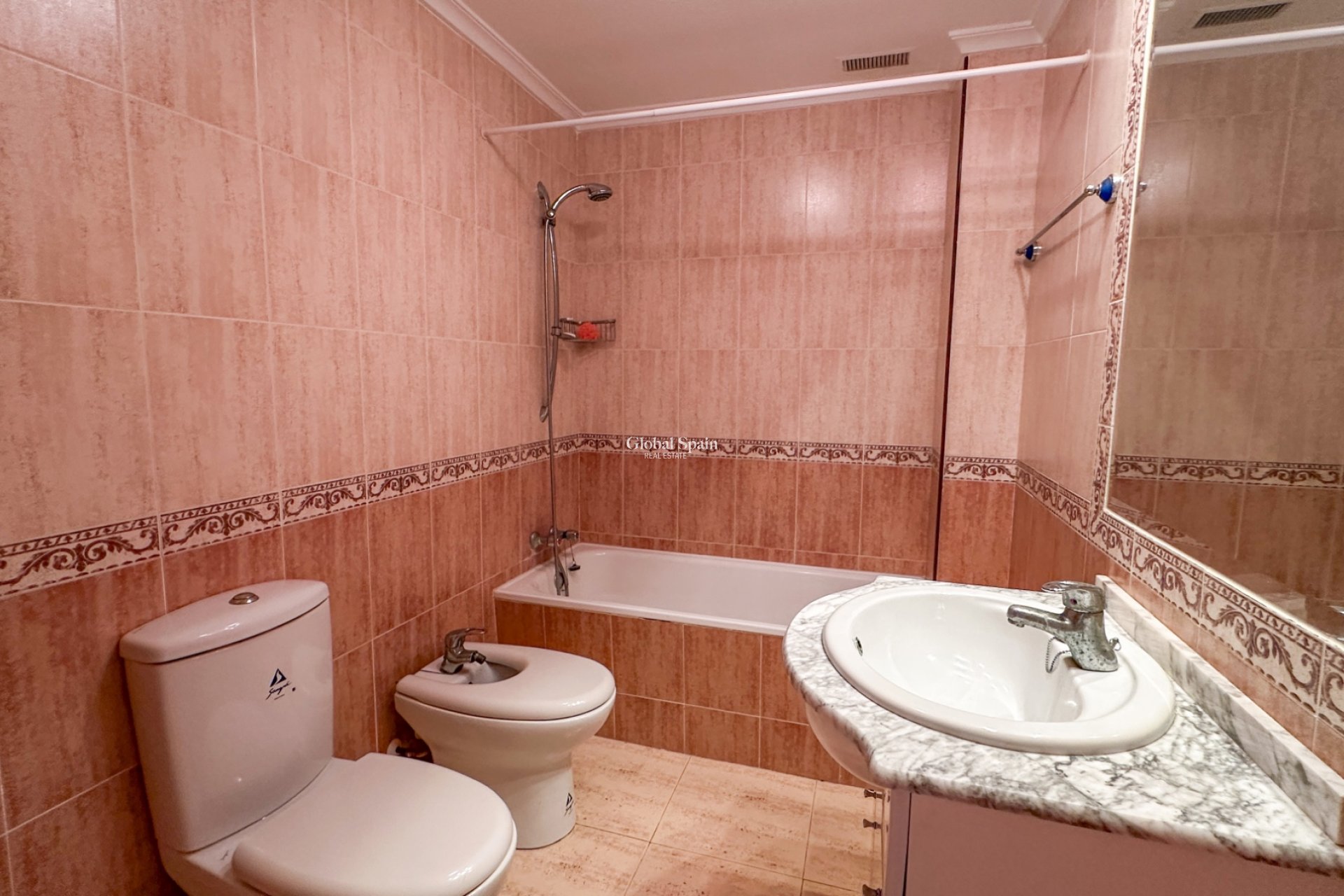 Resale - HOUSE -
ORIHUELA COSTA - Costa Blanca