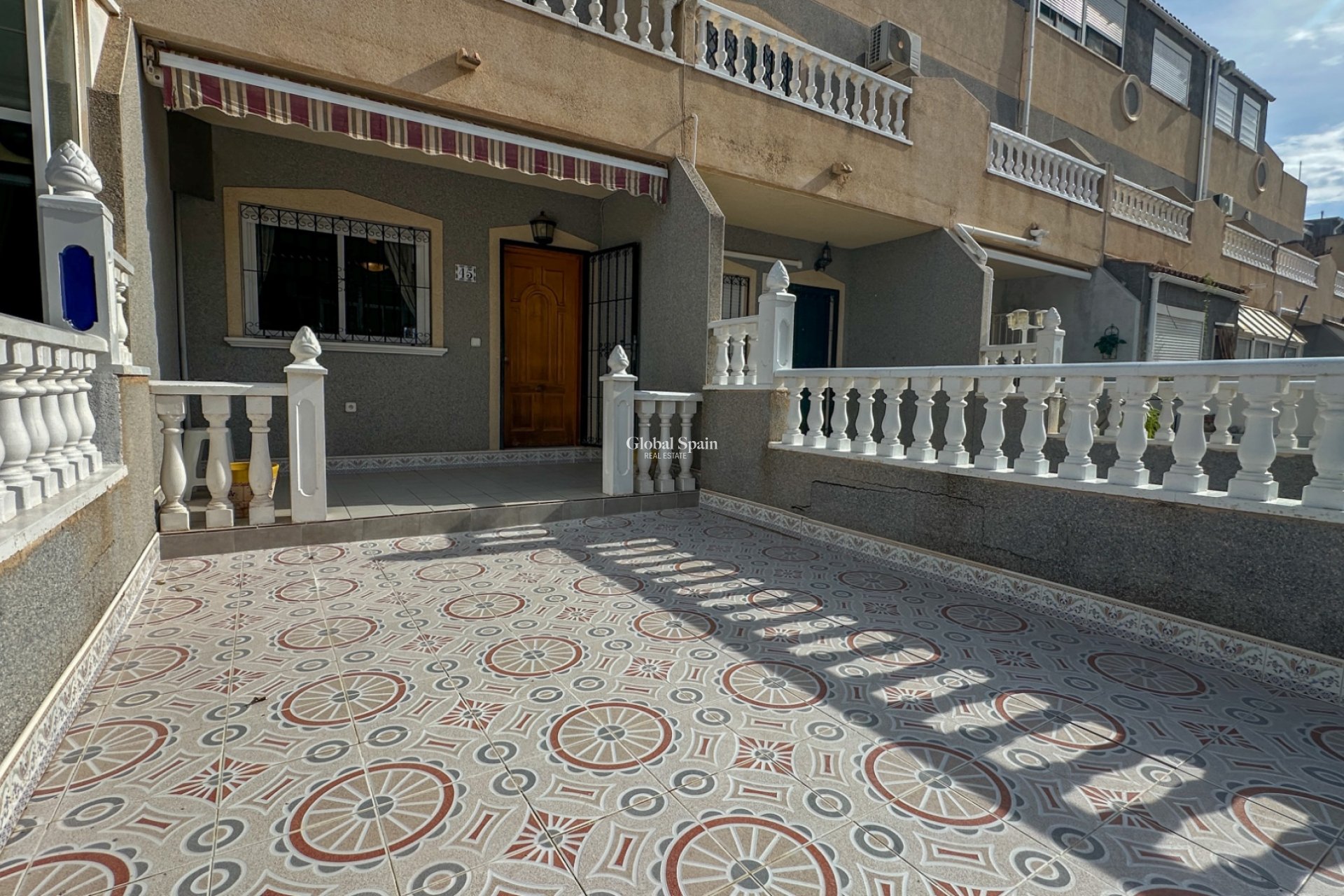 Resale - HOUSE -
ORIHUELA COSTA - Costa Blanca
